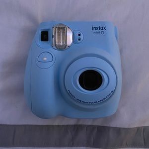 INSTAX mini 7S - TWO THINGS INCLUDED